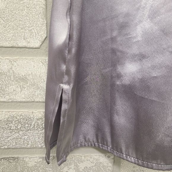 Notations Shimmery Silver Sleeveless Blouse Plus Size 1X - Picture 4 of 5